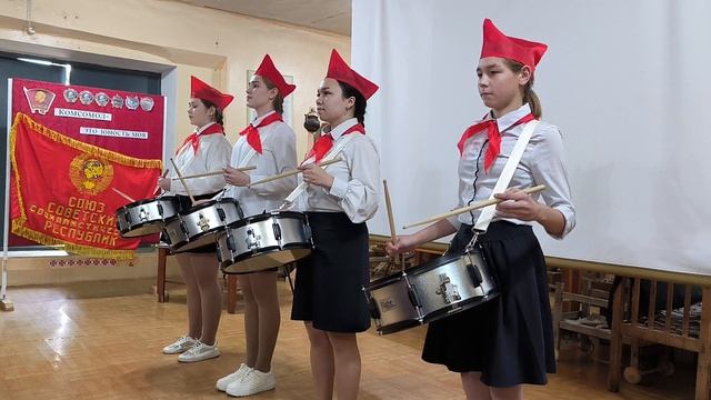 Выступление юных барабанщиц из Старого Торъяла