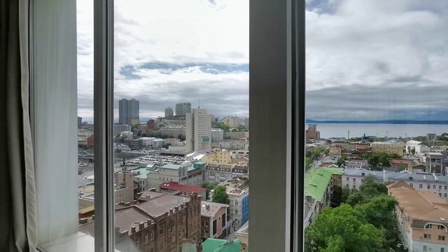 Студия растяжки в г. Владивосток "Lab Stretching" для занятий аэройогой и аэростретчинглм