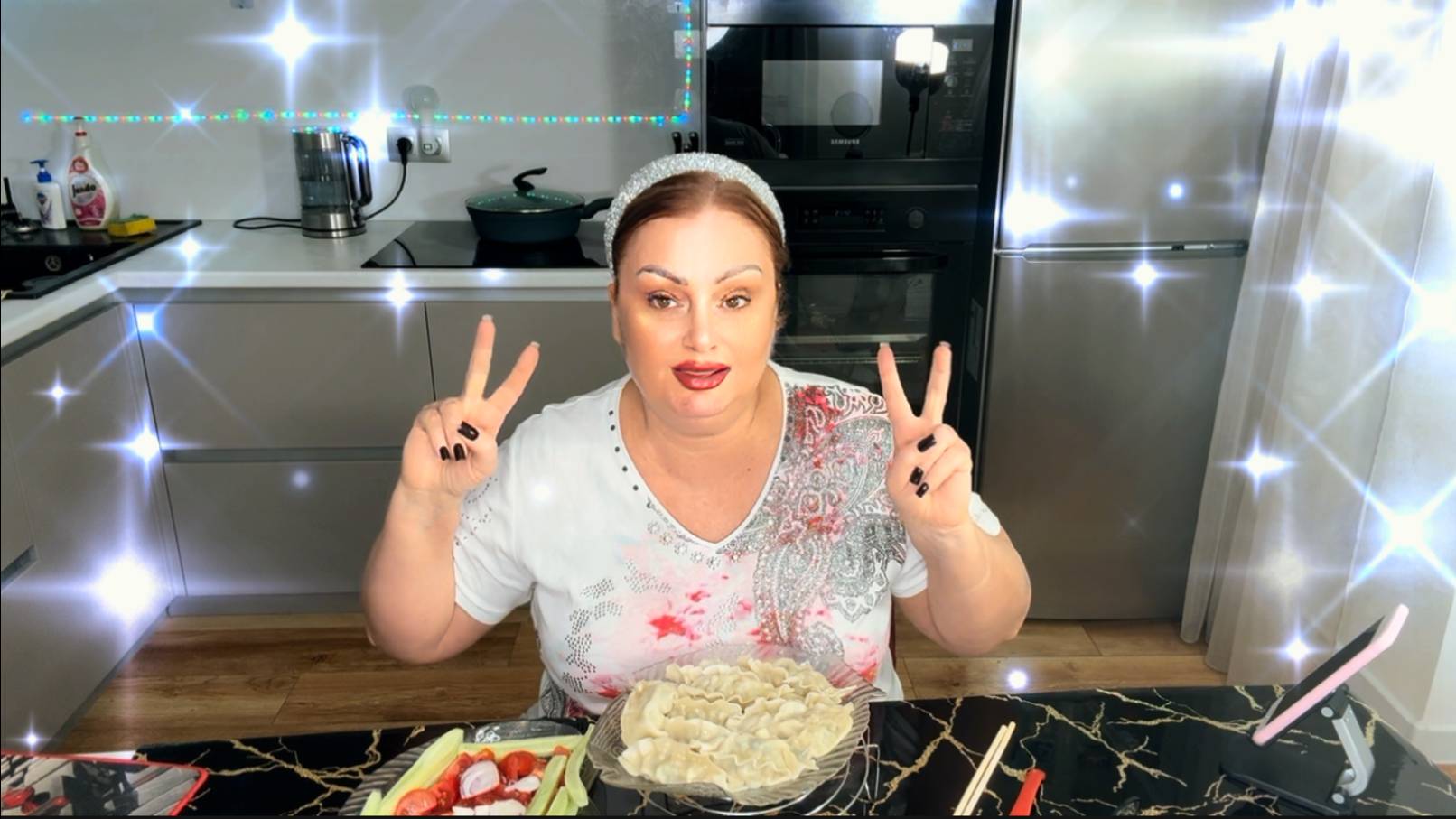 Дамплинги Королевские🥟Обзор на сериал "Жизнь Пыжей" В главных ролях Куча Анюча и Фуфел Теребонько смотреть онлайн