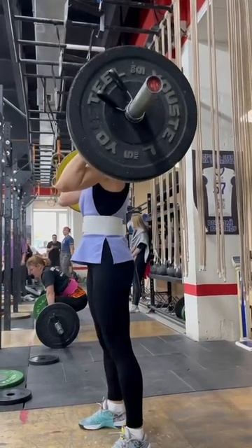 — Are you gangsters? — No, we are Russian university teachers. смотреть онлайн