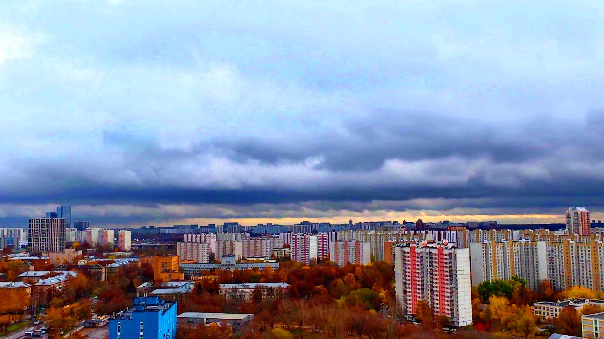 Обстановка за окном 29 октября 2025 года. Москва. смотреть онлайн