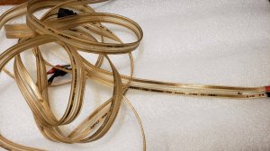 Крутой акустический кабель Jamo High Definition Flat Speaker Cable