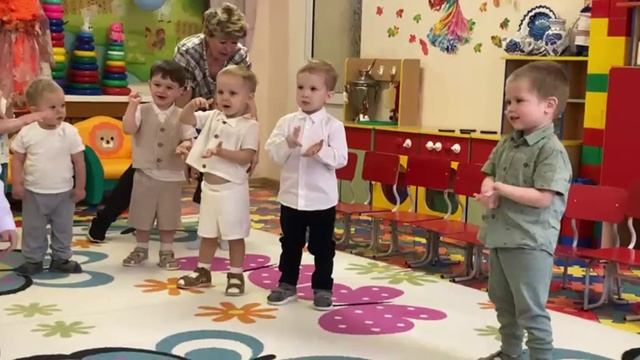 "Осень в теремке". Осенний праздник в группе №2 Птенчики" смотреть онлайн