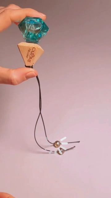 Ароматизатор в машину Caromi  для автоледи