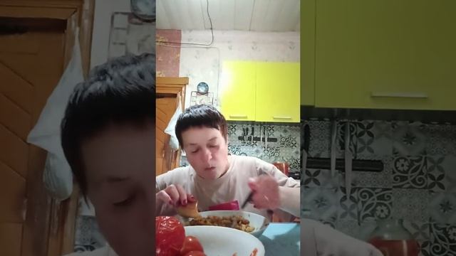 Приятного аппетита 😋 смотреть онлайн