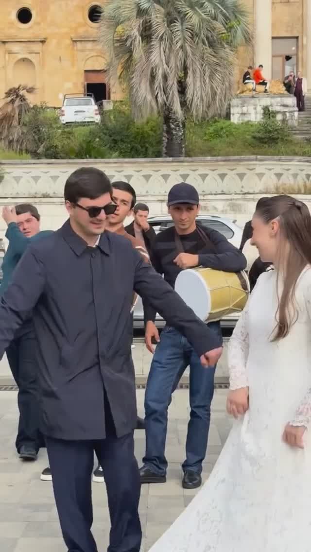 Осень в Абхазии — традиционное время свадеб смотреть онлайн