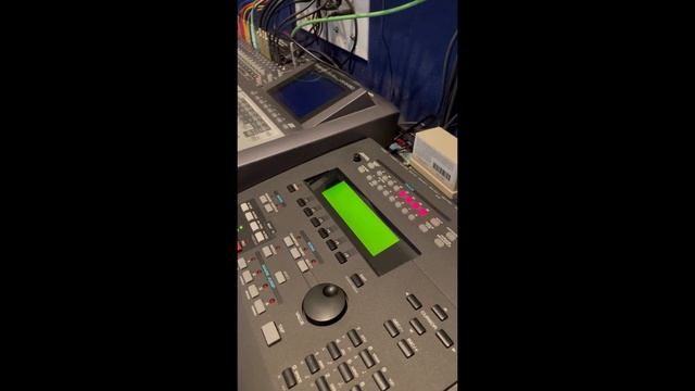 Roland MC-80 O.S. upgrade. multitrackrecording (1080p) смотреть онлайн