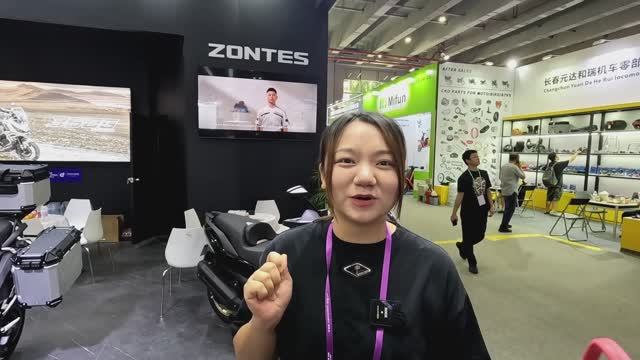 Мотоциклы и скутеры ZONTES. Новинки. Интервью на выставке CFAIR. смотреть онлайн