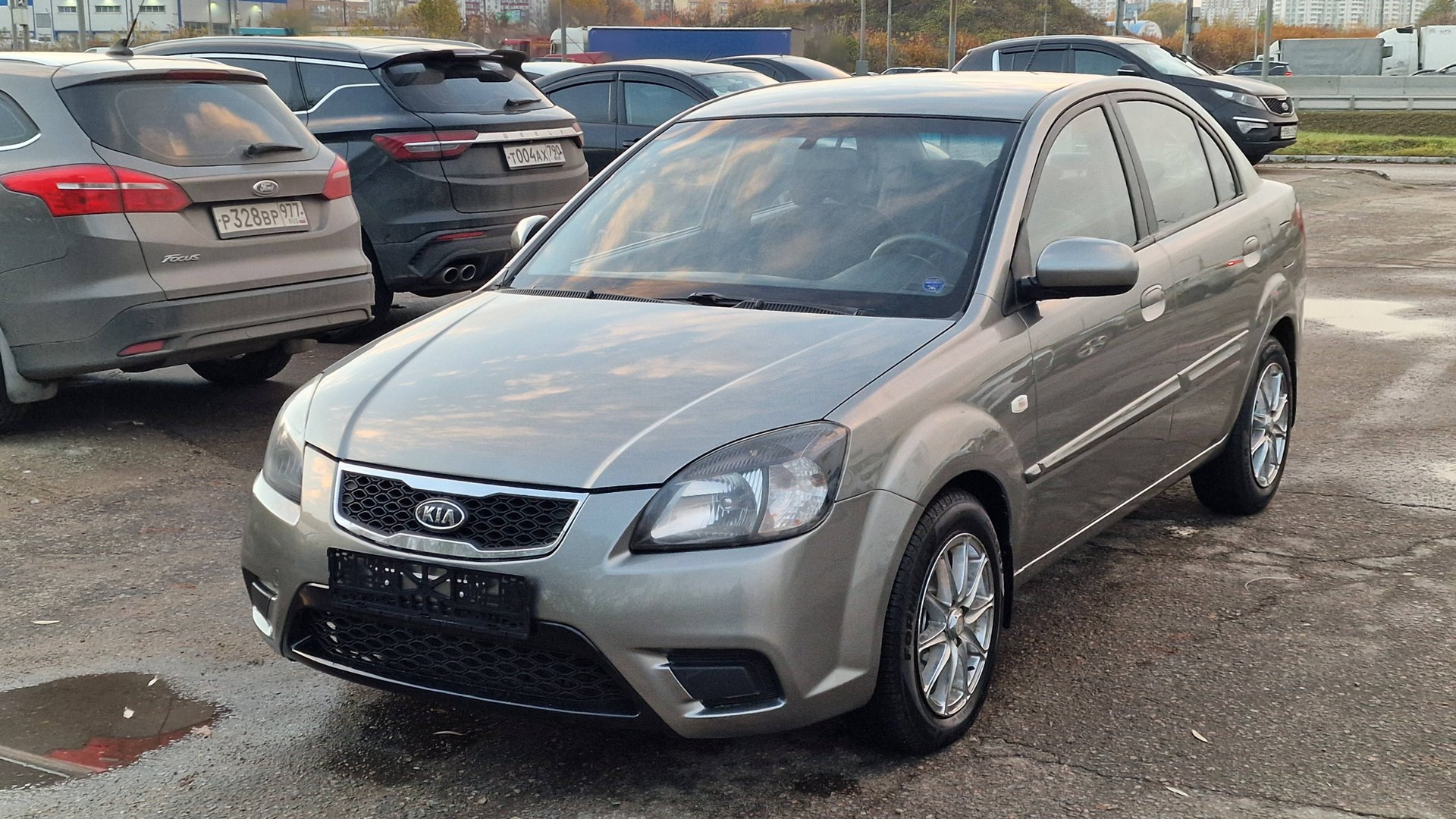 KIA RIO (2010) смотреть онлайн