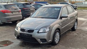 KIA RIO (2010)