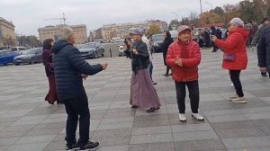 А РЯБИНА КРАСНАЯ В САДУ♥️ ТАНЦЫ♥️ ХАРЬКОВ 2025