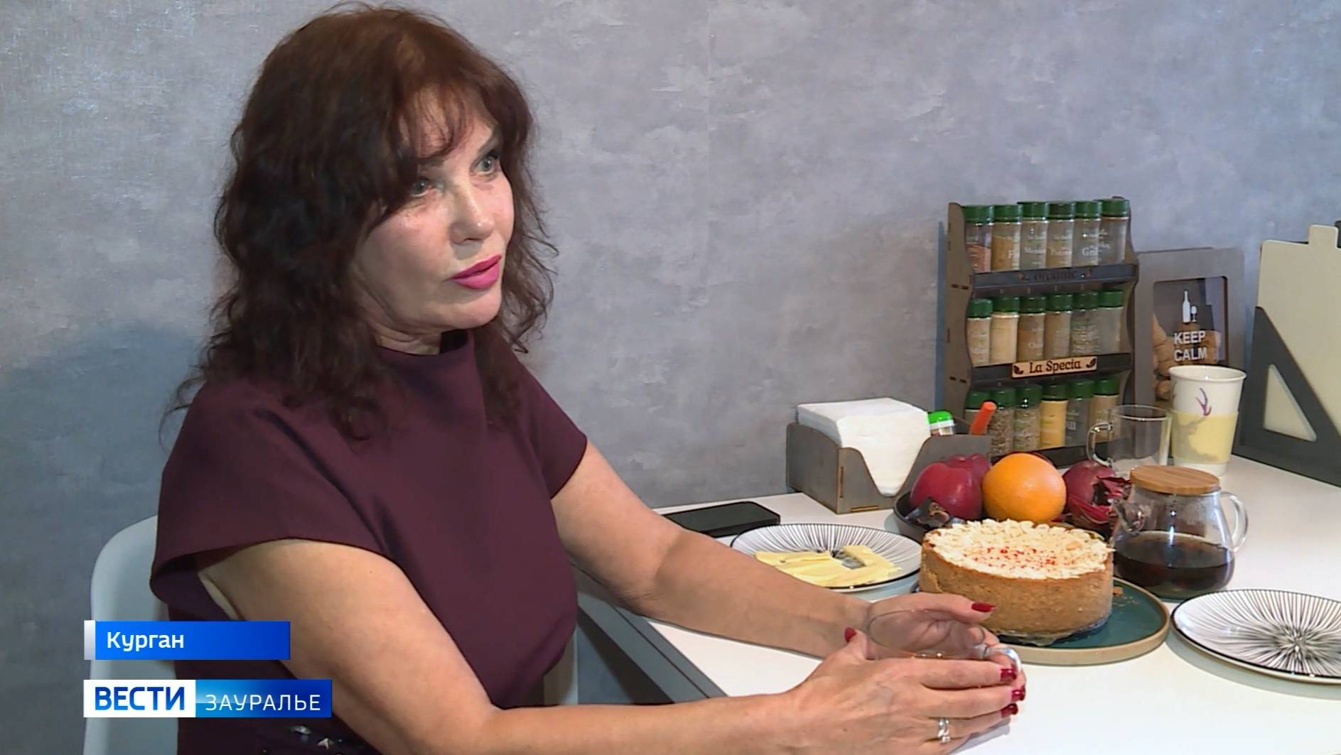 В День бабушек и дедушек наша съёмочная группа познакомилась с Татьяной Дерягиной смотреть онлайн