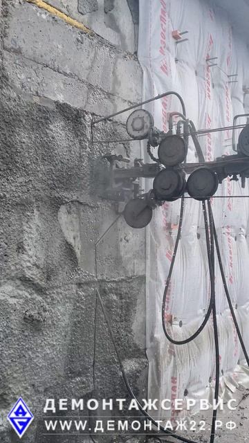 Стена рухнула… по плану! Как алмазный канат вырезал проём смотреть онлайн