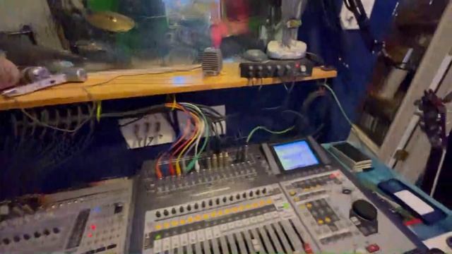 Roland, Yamaha, Alesis, Home studio setup. multitrackrecording homerecordingstu смотреть онлайн