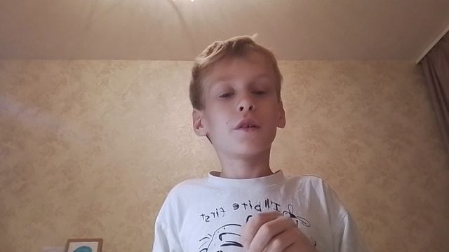 Как сделать интеллектуального робота Eilik из бумаги?