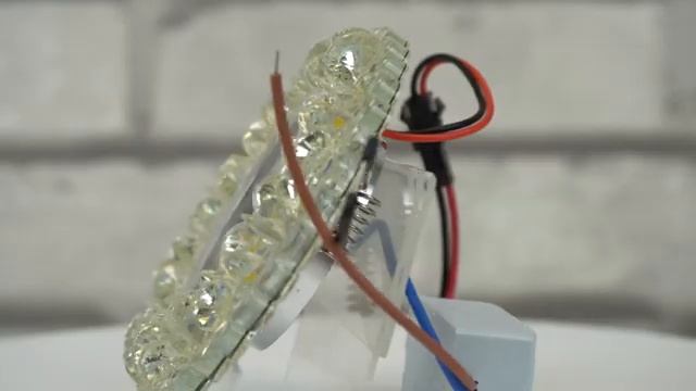 Распаковка и первичный обзор встраиваемых точечных светильников серии СВ: внешний вид, комплектация смотреть онлайн