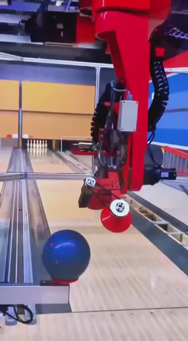 Боулинг на драйве! смотреть онлайн