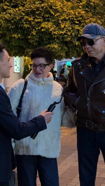 А что если задать вопросы у прохожих Симферополя?