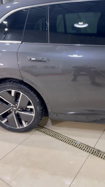 Как матовый Satin стал Титаном ?