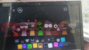 играю в «Sprunki Pyramixed» НО НА НОУТБУКЕ!!!!!!!!! ЭТО АДРИНОЛИН