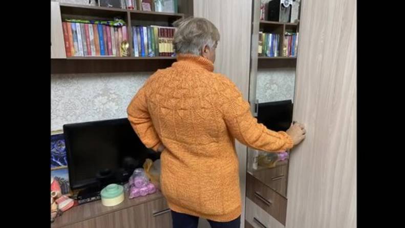 Свитер Листопад с примеркой смотреть онлайн