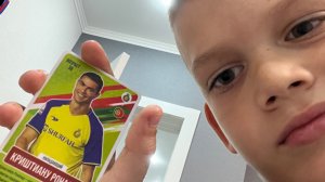 Я играю в футбольные карточки. Кто выиграет?