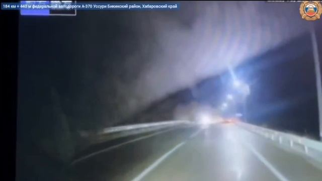 Водитель погиб: в Хабаровском крае УАЗ столкнулся с автопоездом смотреть онлайн