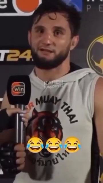 Интервью это не его смотреть онлайн