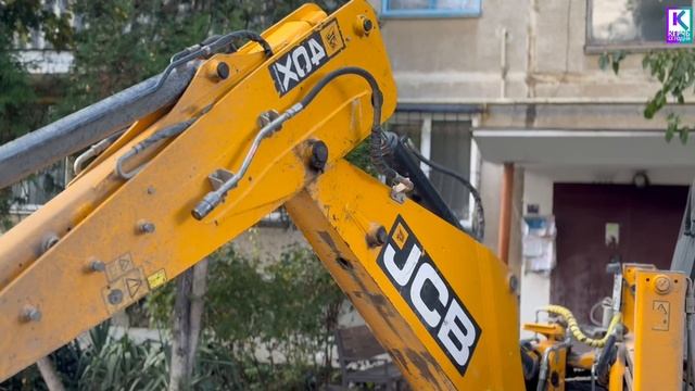 В Керчи устраняют порывы на теплосетях смотреть онлайн