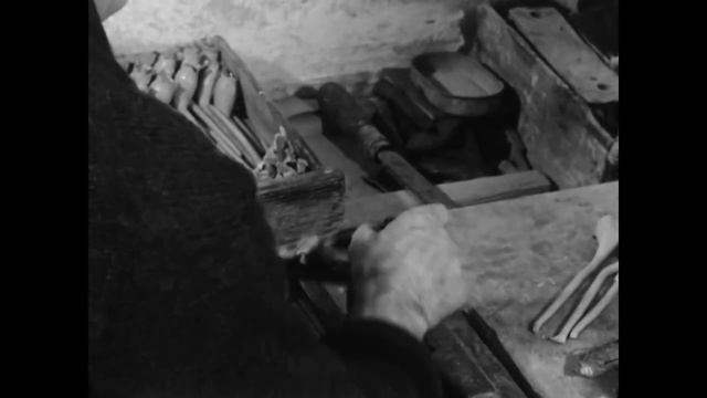 Работа фабрики 1970 года по производству трубок. Старая школа. смотреть онлайн