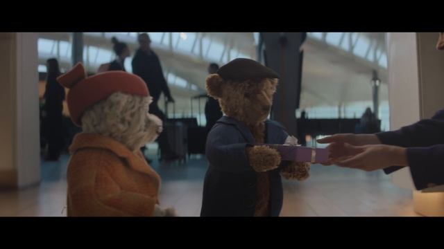 Heathrow - Must be Love (2025) смотреть онлайн