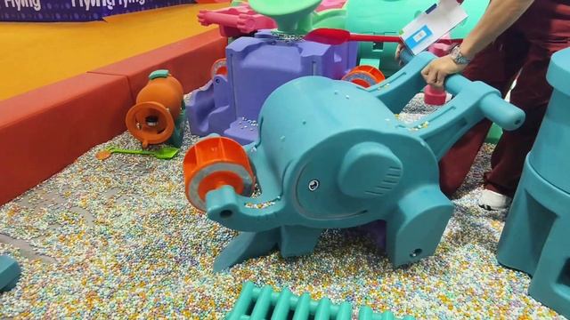 Плуг-слонёнок. Демонстрация смотреть онлайн