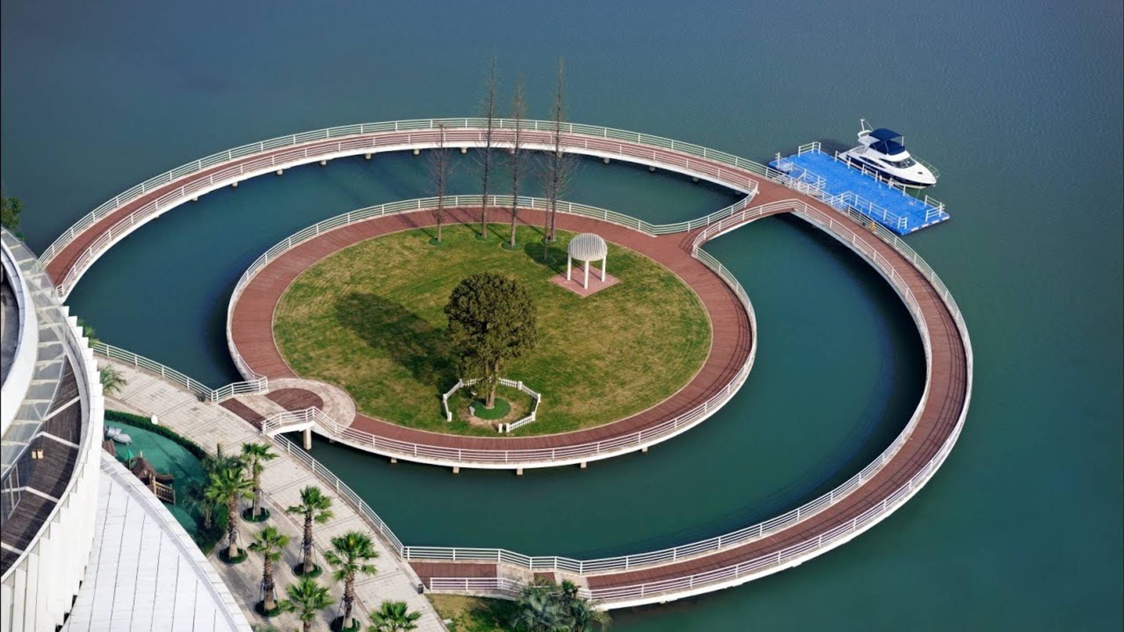 Sheraton huzhou hot spring resort смотреть онлайн