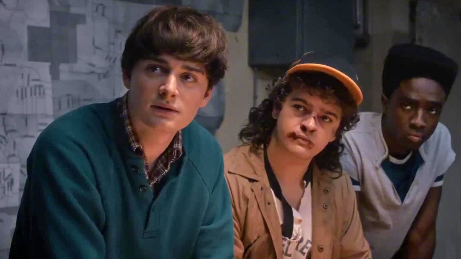 Очень странные дела (5 сезон) — Русский трейлер (2025) смотреть онлайн