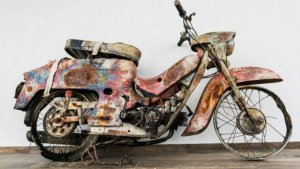 Восcтaновление старого мотороллера Jawa.