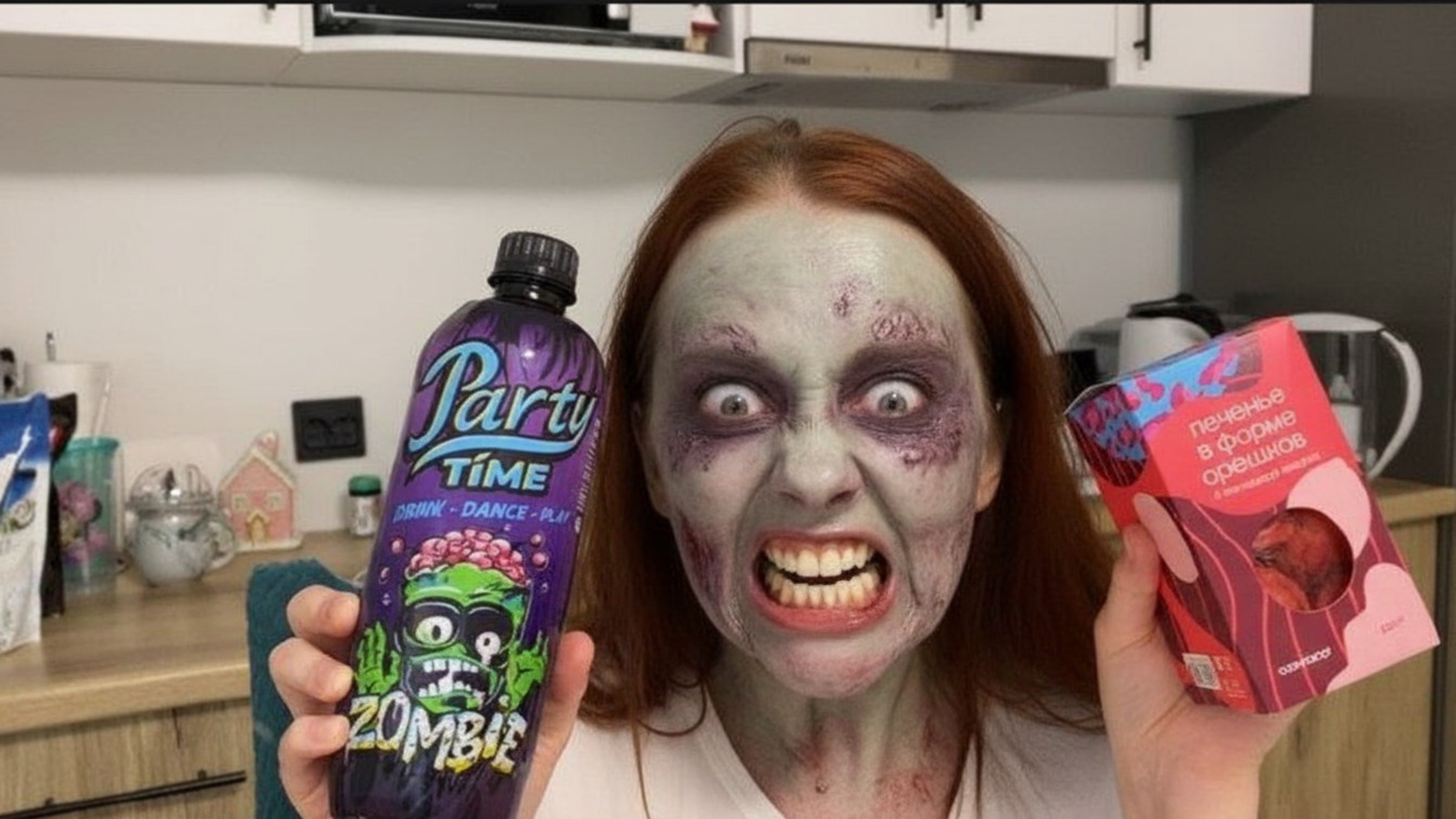 ЛИМОНАД ЗОМБИ, КОЗИЙ ЛИМОНАД - ПРОБУЮ НОВИНКИ ЕДЫ ОСЕНЬ 2025 смотреть онлайн