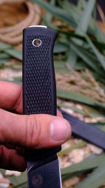 Нож Руз. Черная рукоять полированный клинок. смотреть онлайн