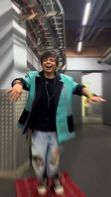 Этот танец — только разминка 😁 на концерте покажу,как надо смотреть онлайн