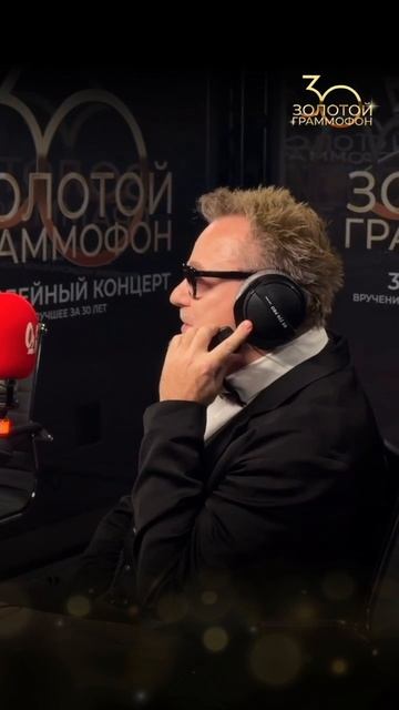 Владимир Пресняков о том, как песня «Аэропорты» свела его с Натальей Подольской. смотреть онлайн