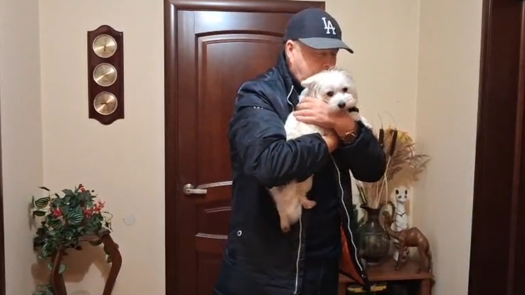 Хулиганье одно в доме...одни вредители... смотреть онлайн