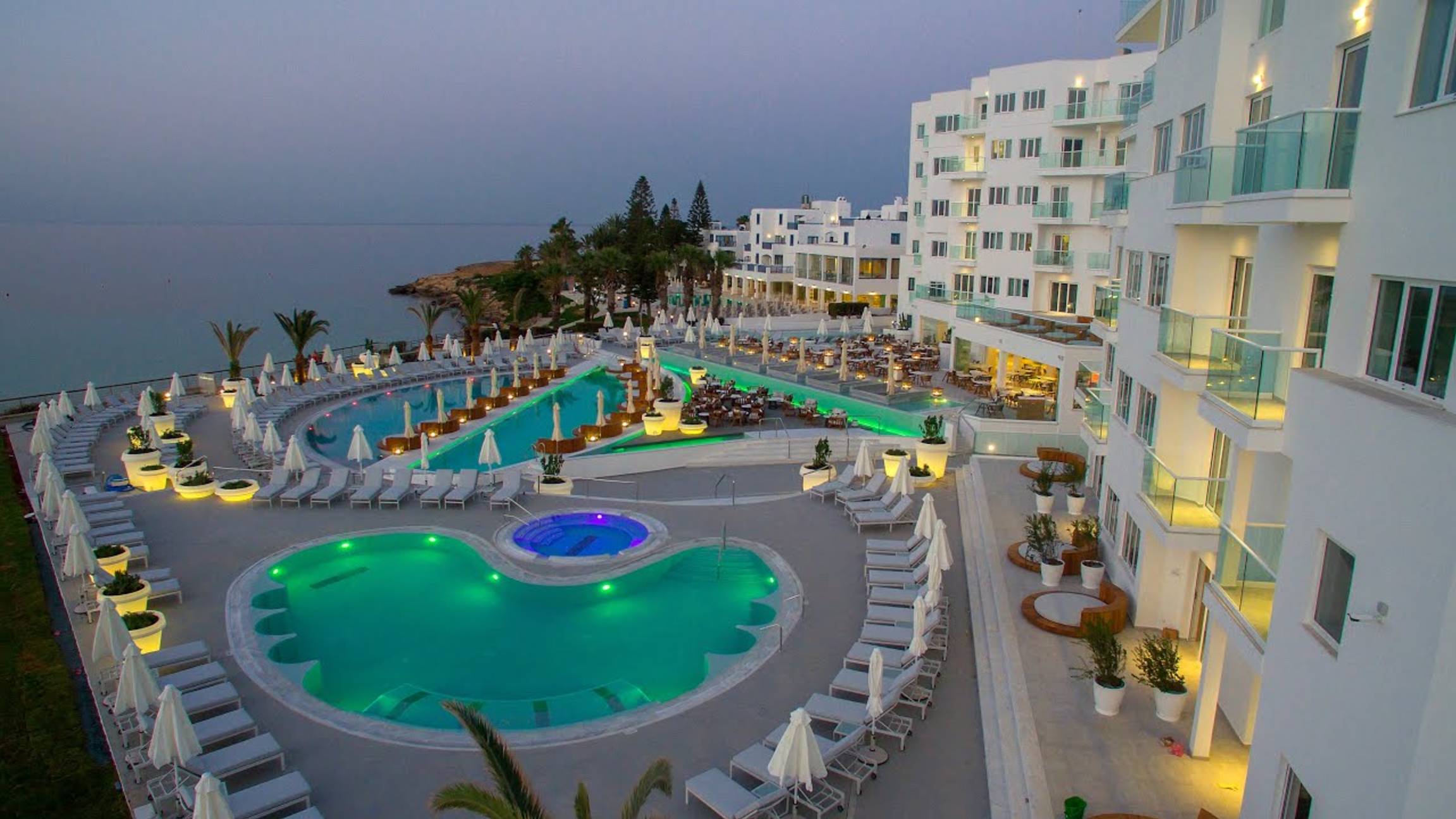 King jason hotel / Отель King jason смотреть онлайн