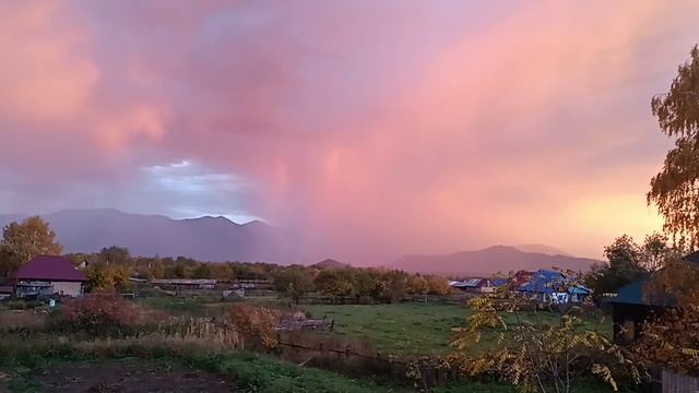 Закат в горах Алтая смотреть онлайн