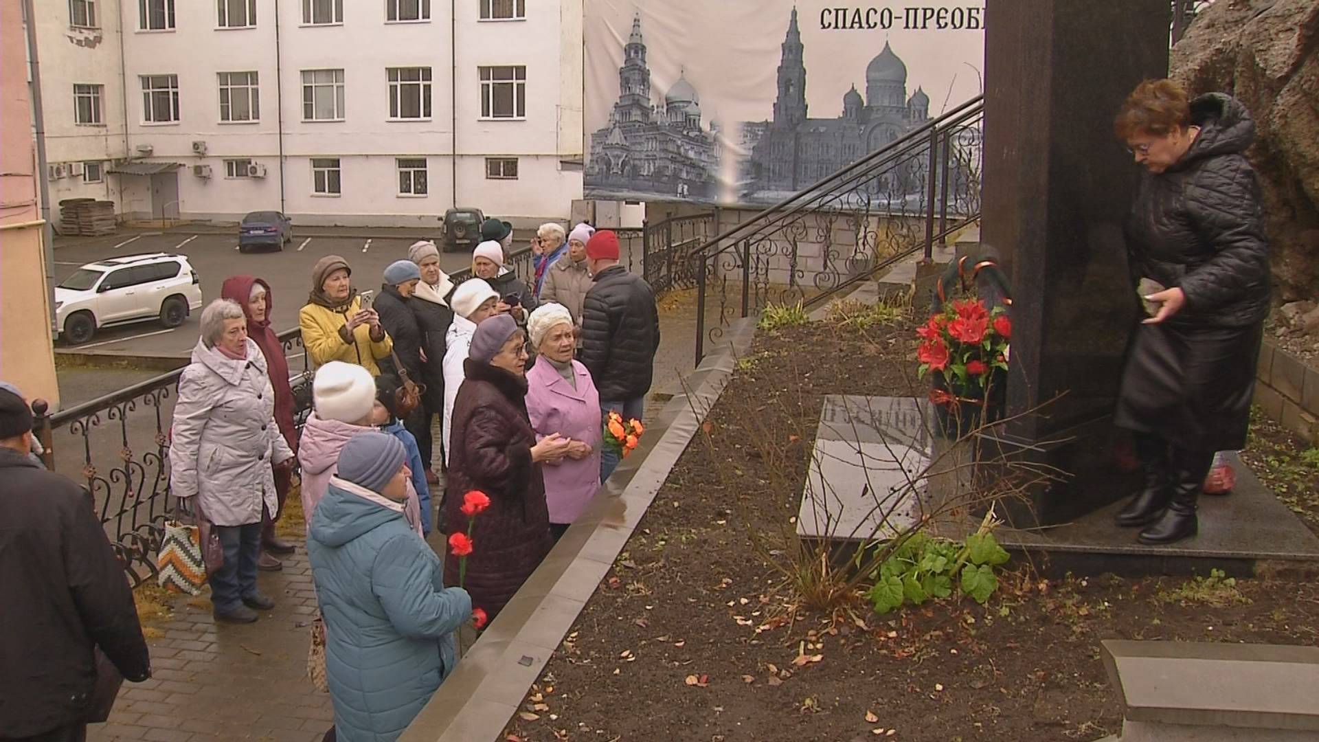 В память о жертвах репрессий серовчанам напомнили о трагическом периоде истории смотреть онлайн