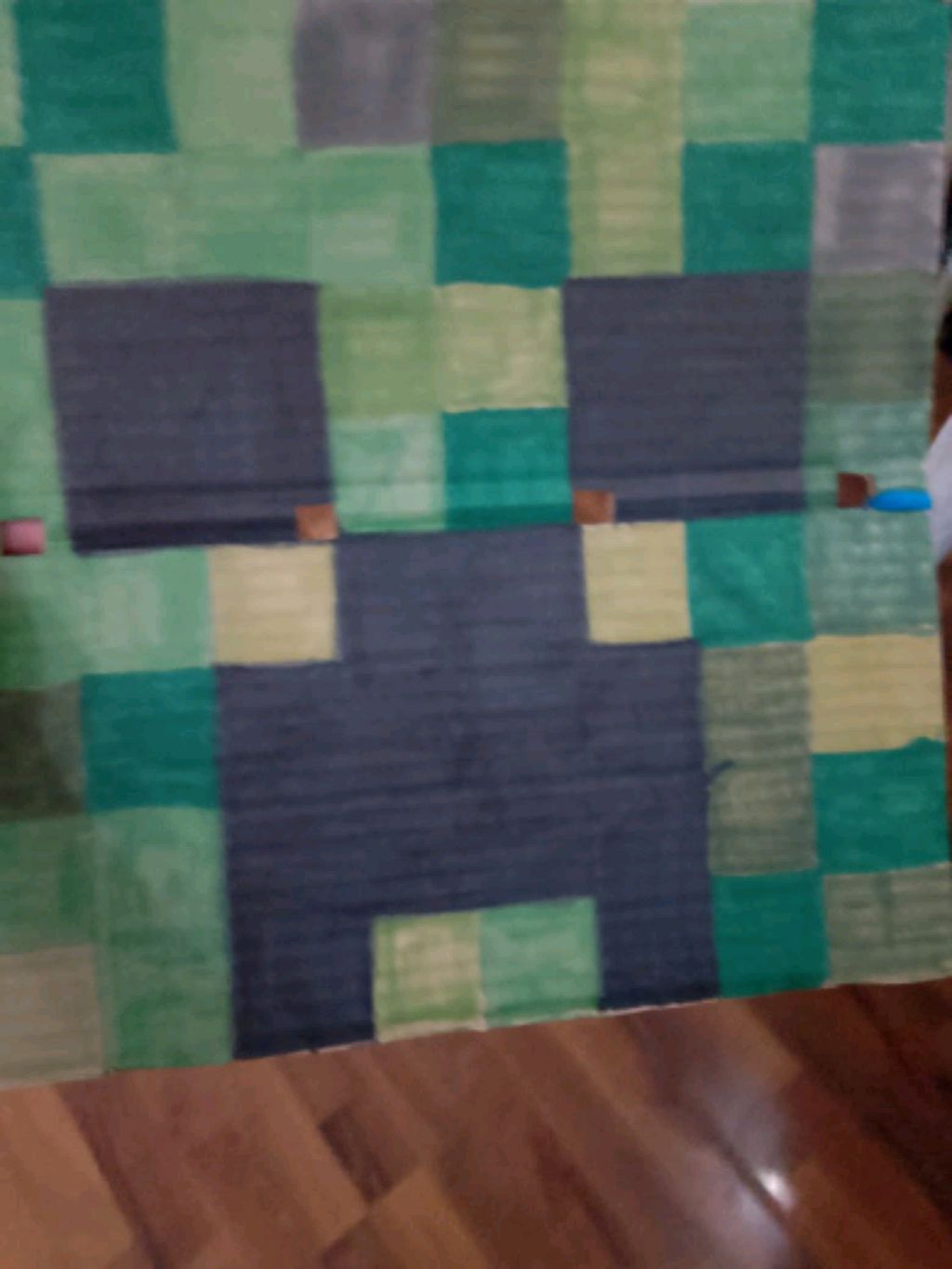 ребята всем привет и сегодня я играю ( кому не жалко задоньте  ник Kira_love6768)