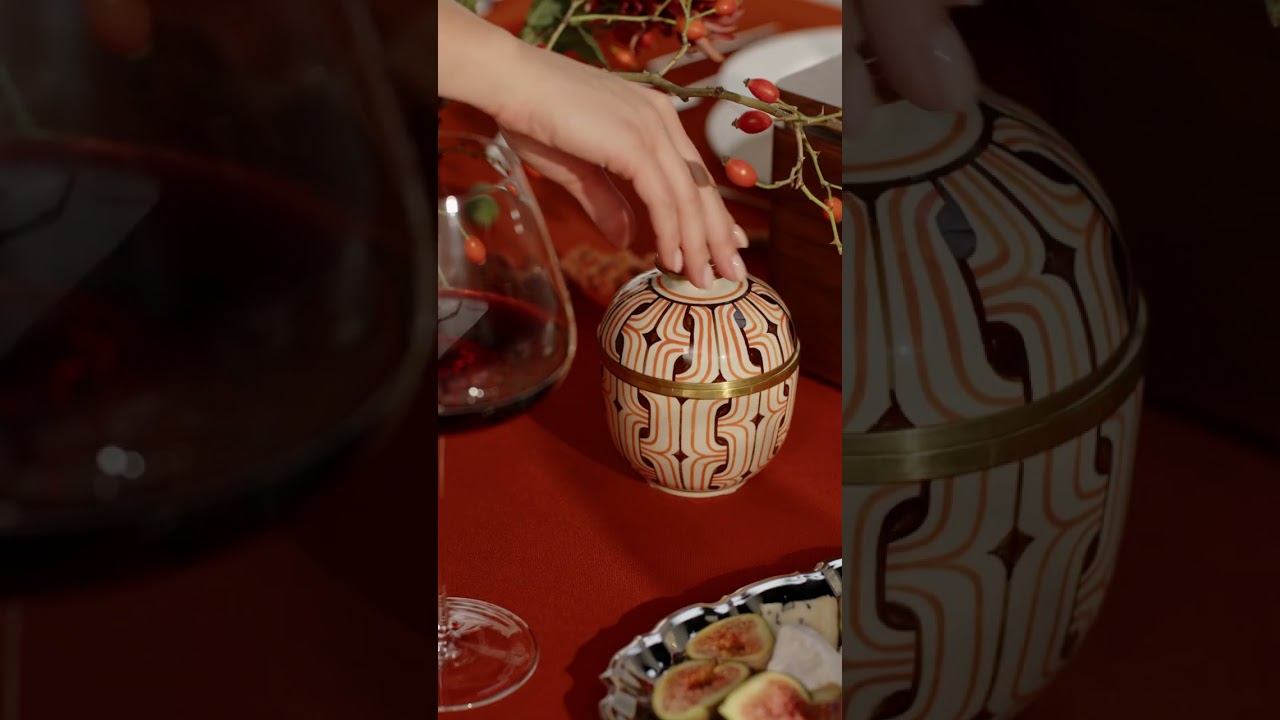 Детали, которые создают атмосферу смотреть онлайн