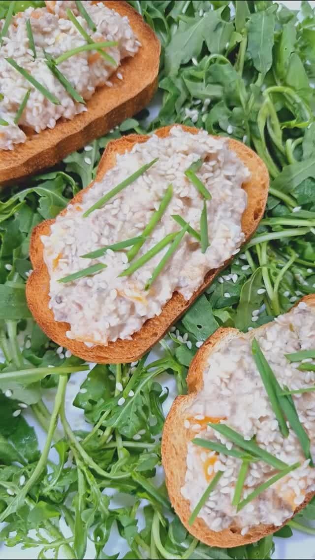 Тосты с тунцом и творожным сыром!🥪🥪🥪 смотреть онлайн