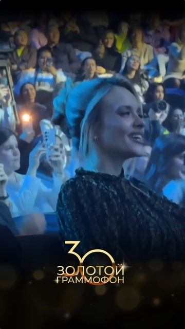 🎶 Невозможно не подпевать лучшим хитам за 30 лет! смотреть онлайн