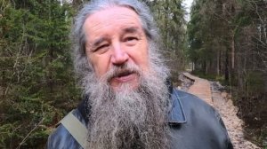 Чем Святой источник отличается от обычного?