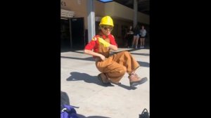 Игра Tf2 - косплей - инженер пляжет присядку