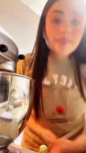 Повара блин 😂😂😂
подписывайтесь на перчик🌶🌶 тут всё для хорошего настроения☺☺☺